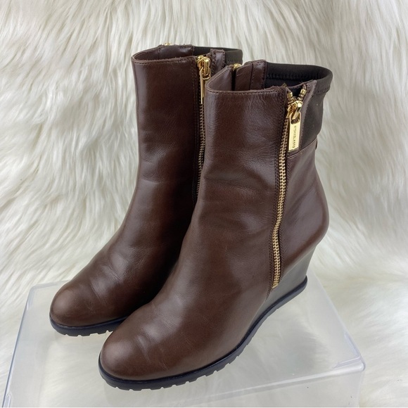 MICHAEL KORS WEDGES ANKLE BOOTIES - Picture 1 of 11